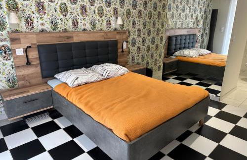 Appartement privé, piscine jacuzzi dans les bois - Foto 21