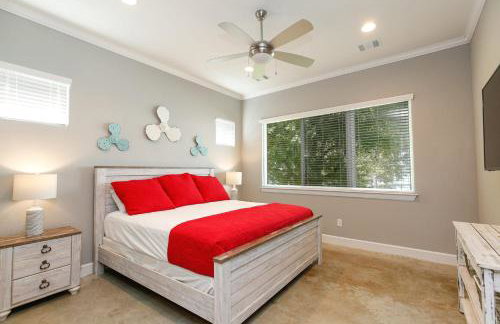 Luxury Lake LBJ House with Heated Swimming Pool and Spill Over Hot Tub and 2 Boat Slips - Foto 23