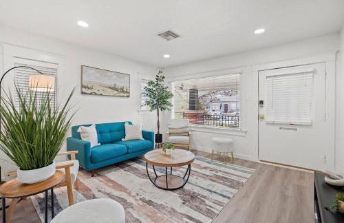 1 mile from the Beach Fire Pit, Patio, Parking! - Foto 37