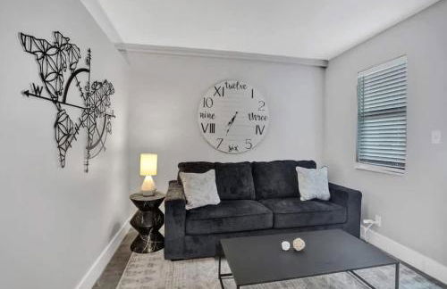 Rustic Retreats Modern 1BR For 4 Guests Minutes From Las Olas - Foto 15