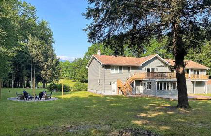 Modern Catskills Retreat with Creek & Fire Pit - Foto 30