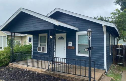 House near down town and fairgrounds - Foto 1