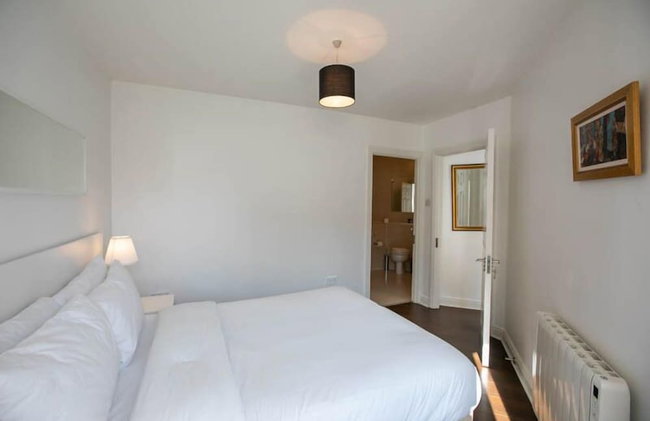 Grand Canal District Apartments - Photo 7
