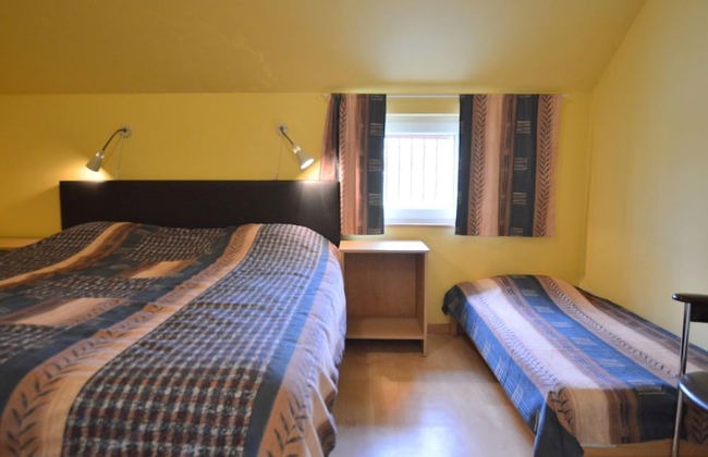 Holiday Home in Robertville Near Lake & Sauna - Photo 8