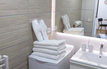 ALPINES 2 /près du funiculaire et gare sncf-garage privé-terrasse sud-46m2 - Foto 7