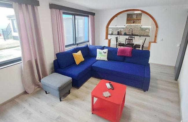 Explore Ponta Delgada in Comfort - Charming 2-bedroom Vacation Rental - Foto 7