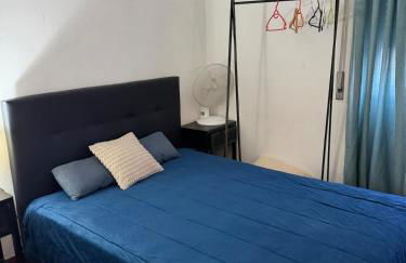 Um quarto em um apartamento - Foto 9