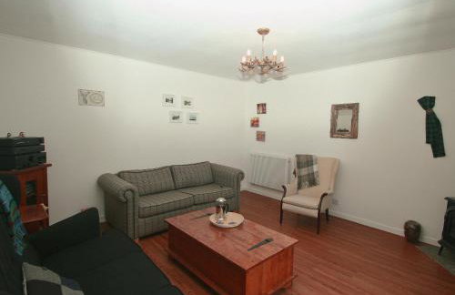 Mackenzie Cottage - Photo 3