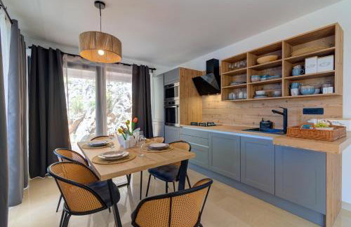 House Silence - Photo 30