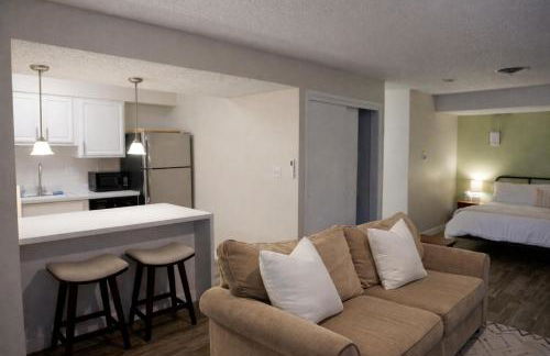 Down Town , Studio Apt., King Bed, Self Check-In - Foto 2