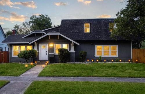 Spacious Retreat with Pool & Hot Tub - 10 Minutes to Downtown - Foto 28