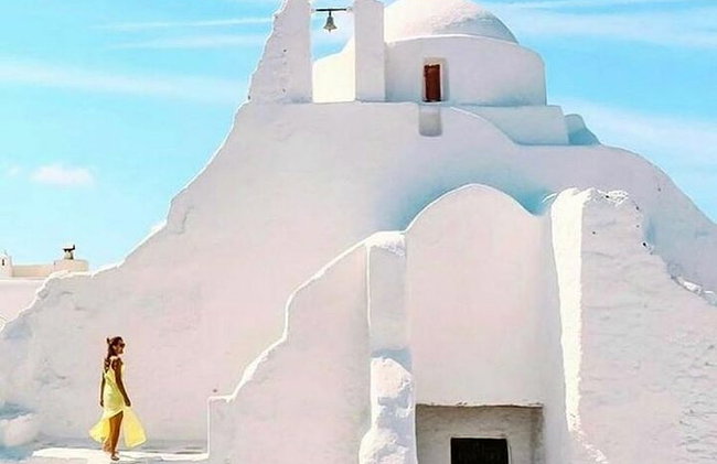 Private Walking Tour in Mykonos Town & Secluded Beach Picnic - Photo 5