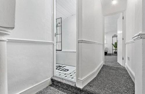 Citylink Spacious 5-Bedroom House,Wi-Fi,Easy Access to Excel and Central London - Foto 14