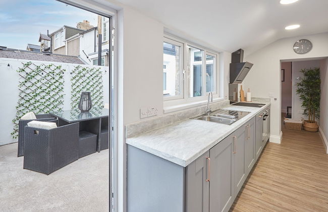 Host Stay King s Cottage - Foto 2