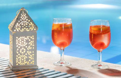 Villa Paradiso: Near beach, superb pool and garden - Photo 3