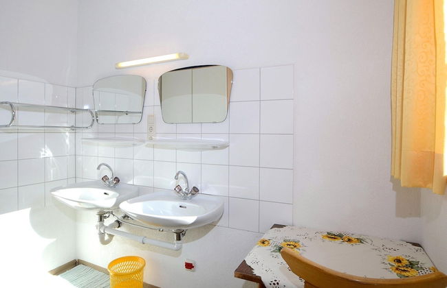 Holiday Home in Holzgau Near Snowworld Ski Area - Foto 21