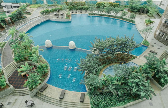 Elegant Studio at West Vista Apartment with City View - Photo 16