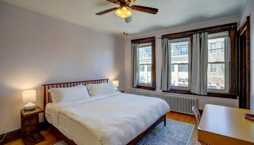 Willy St 2 Work Spaces 2 King Beds Prime Loc - Foto 1