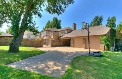 3 King Beds- Near OU-No Bunks-Private Suites - Foto 56