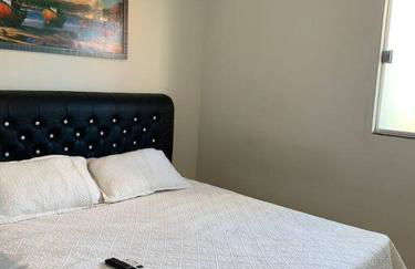 Kitnet 102, confortável, central, com ar, tv smart - Foto 8