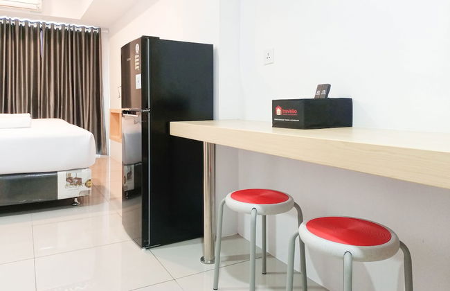 Comfy And Nice Studio At 27Th Floor De Prima Apartment - Photo 11