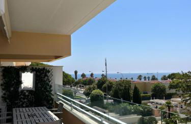 Lux Apt in Priv Condo with Pool, near Beach, Parking & Easy Access to Lisbon - Foto 17