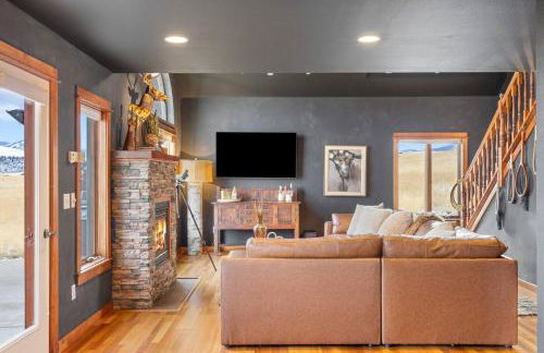 30 Miles to Yellowstone Hot Tub Game Room AC - Foto 44