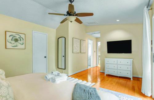 7 Bdrm, Pickleball, Bball, HotTub, FirePit, Golf! - Foto 39