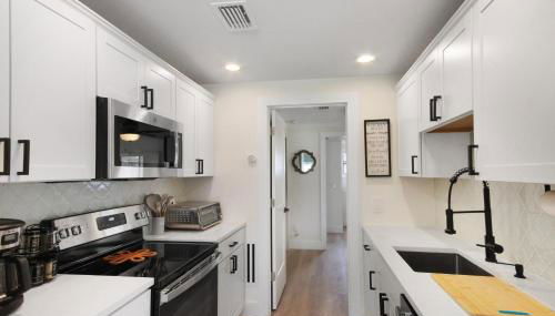 Watch the Sunrise on Lake Louisa - Foto 4