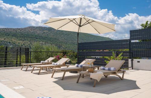 Villa Nacle with Heated Pool and Large Playground near Omis and Split - Photo 40