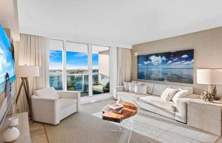 Luxurious Private Condo at 1 Hotel & Homes -945 - Foto 1