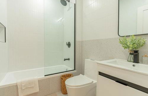 Chic Japandi 1BR in Brooklyn w Washer & Dryer - Foto 18