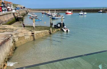 Unique seafront 2 bedroom 2 bathroom apartment - Foto 32