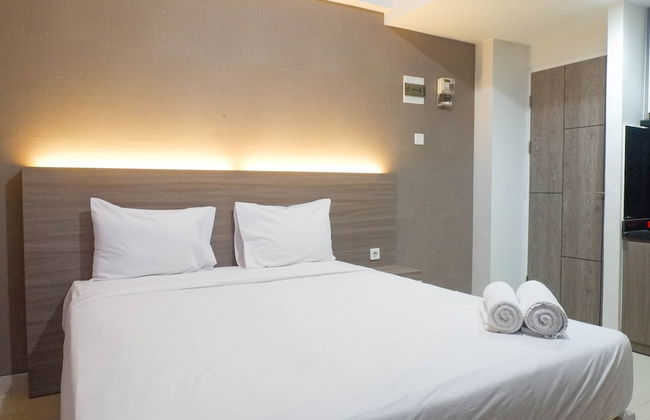Serene Luxurious Studio Room Apartment at Taman Melati Surabaya - Foto 1