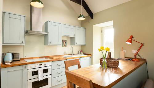 Tranquil 1 bedroom cottage 15 mins drive to sea - Foto 4