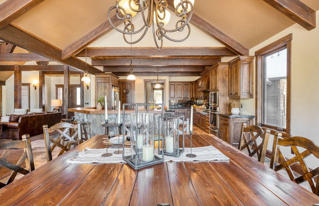 Big Pine by Avantstay Stunning Secluded Oregon Home w/ Hot Tub - Foto 24