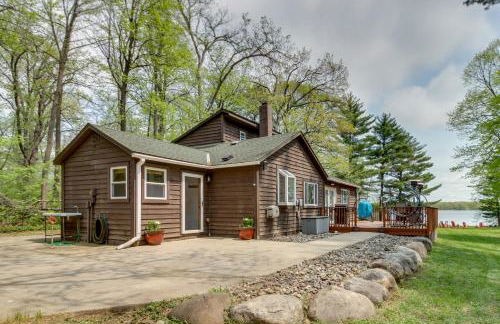 Minnesota Cabin with Deck and Private Beach - Foto 32