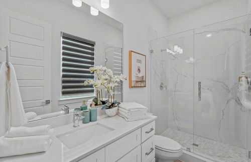 Pet-Friendly 2BR l Private Baths l Stylish Stay - Foto 38