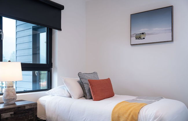 RevelStoked Getaway by Revelstoke Vacation - Photo 3