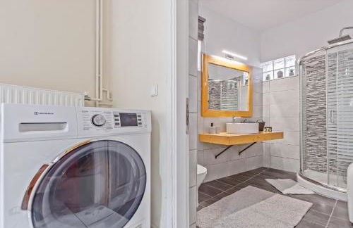 San Elias House - Photo 6