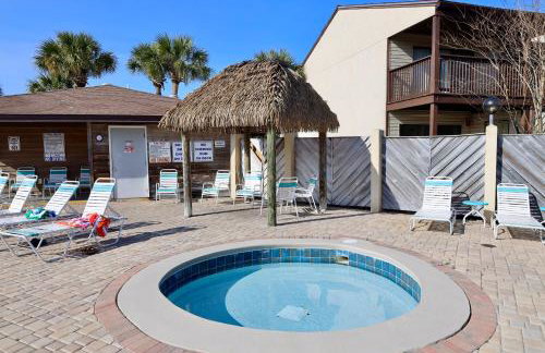 Pink Dream House - 2BR, Pools, Patios, & Walk to Ocean in Panama City Beach - Foto 48