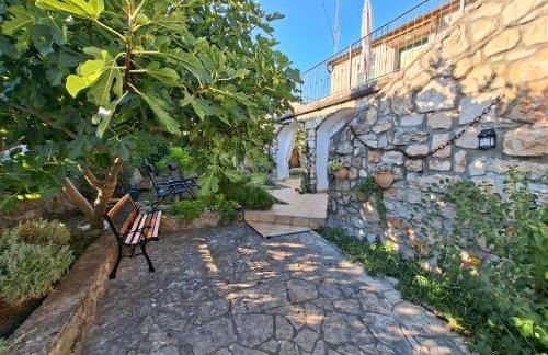 Stone House with garden Laganini - Photo 6