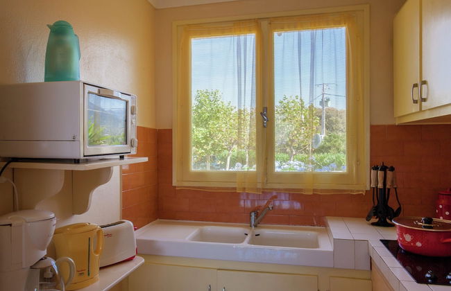 Cosy Holiday Home in Cargese Corse-du-sud Near Sea - Foto 16