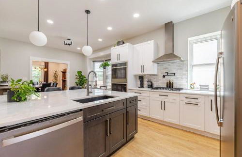 NEW REMODEL Denver Luxury Home with Private HOT TUB - Foto 9