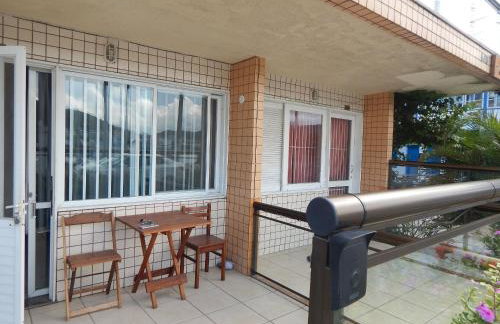 Flat aconchegante com Piscina e vista para o canal - Foto 8