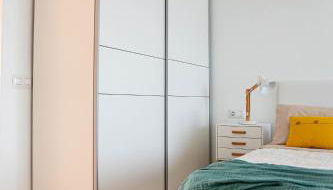 Over Open Sea Apartment - Foto 5, wardrobe