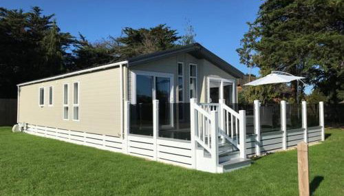 6 Berth Luxury Lodge in Christchurch, Dorset - Foto 2