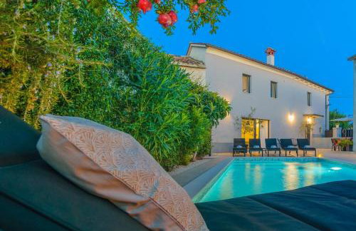 VILLA LATINI - Ideal for a family vacation. Heated pool. Local breakfast optional available - Foto 11