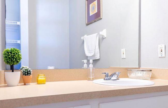 Beautiful Townhome Near Theme Parks - Foto 4