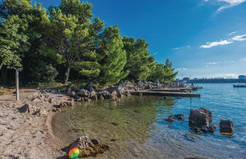 Beautiful Apartment In Omisalj - Foto 40